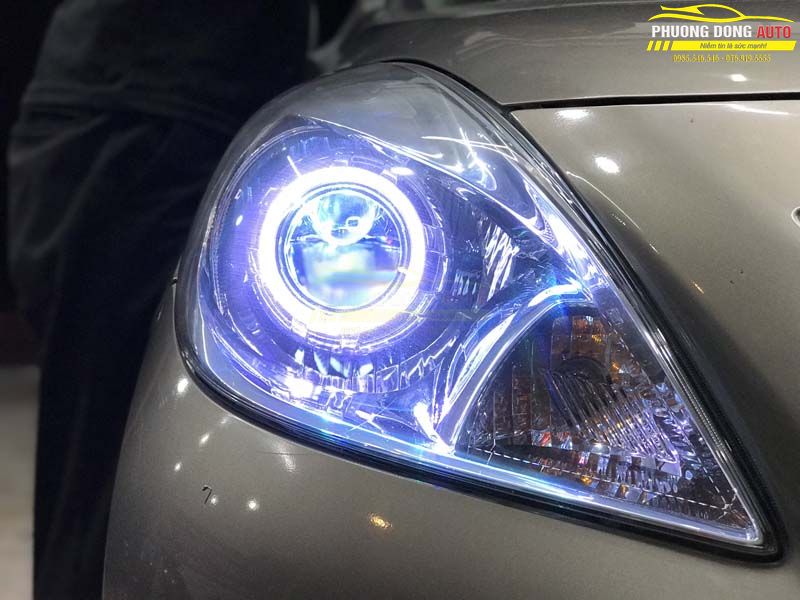 Độ đèn Nissan Sunny với Xlight V30L Ultr...