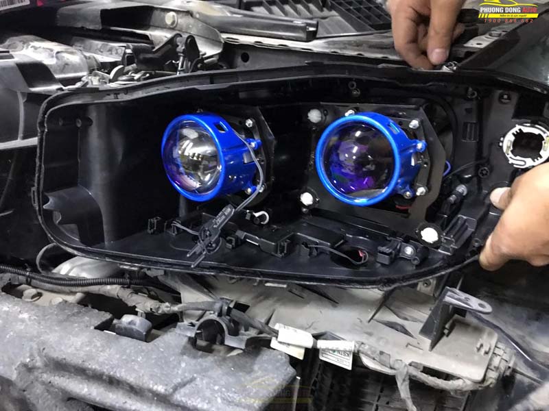 Quy trình độ đèn BMW X10 chuyên nghiệp tai phương đông auto